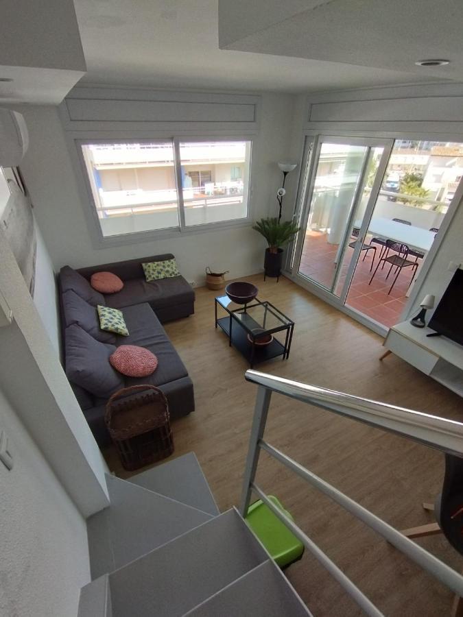 Atico Of 3 Rooms, Total 130M² Just For You With A 60 M² Terrace, Swimming Pool, Mountain And Marina View. Roses Luaran gambar