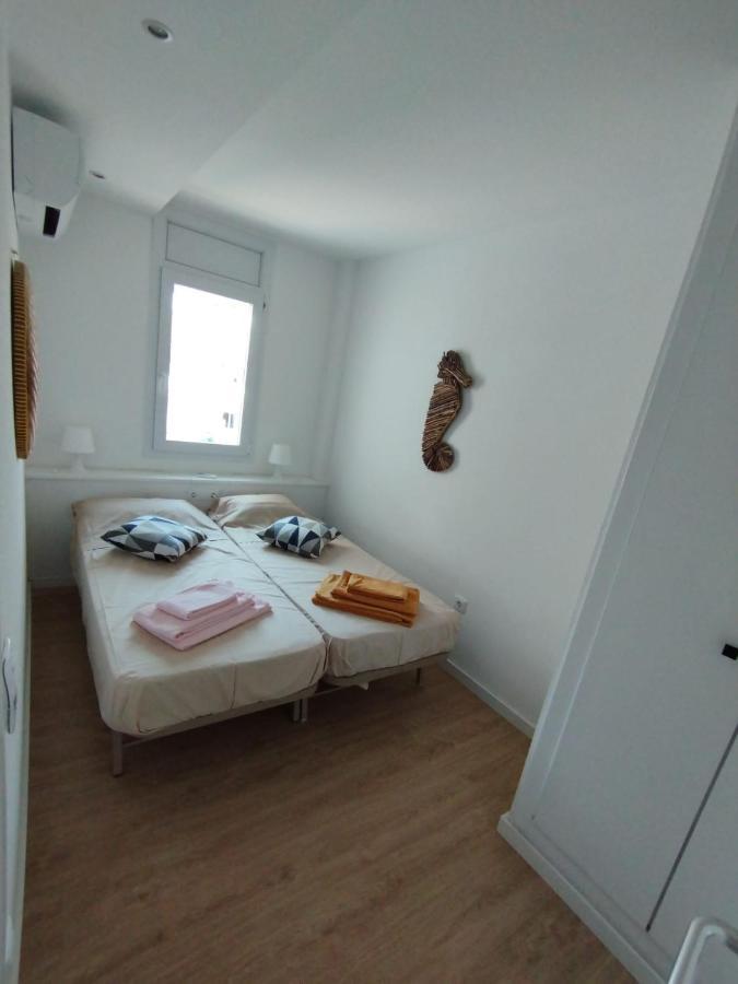 Atico Of 3 Rooms, Total 130M² Just For You With A 60 M² Terrace, Swimming Pool, Mountain And Marina View. Roses Luaran gambar